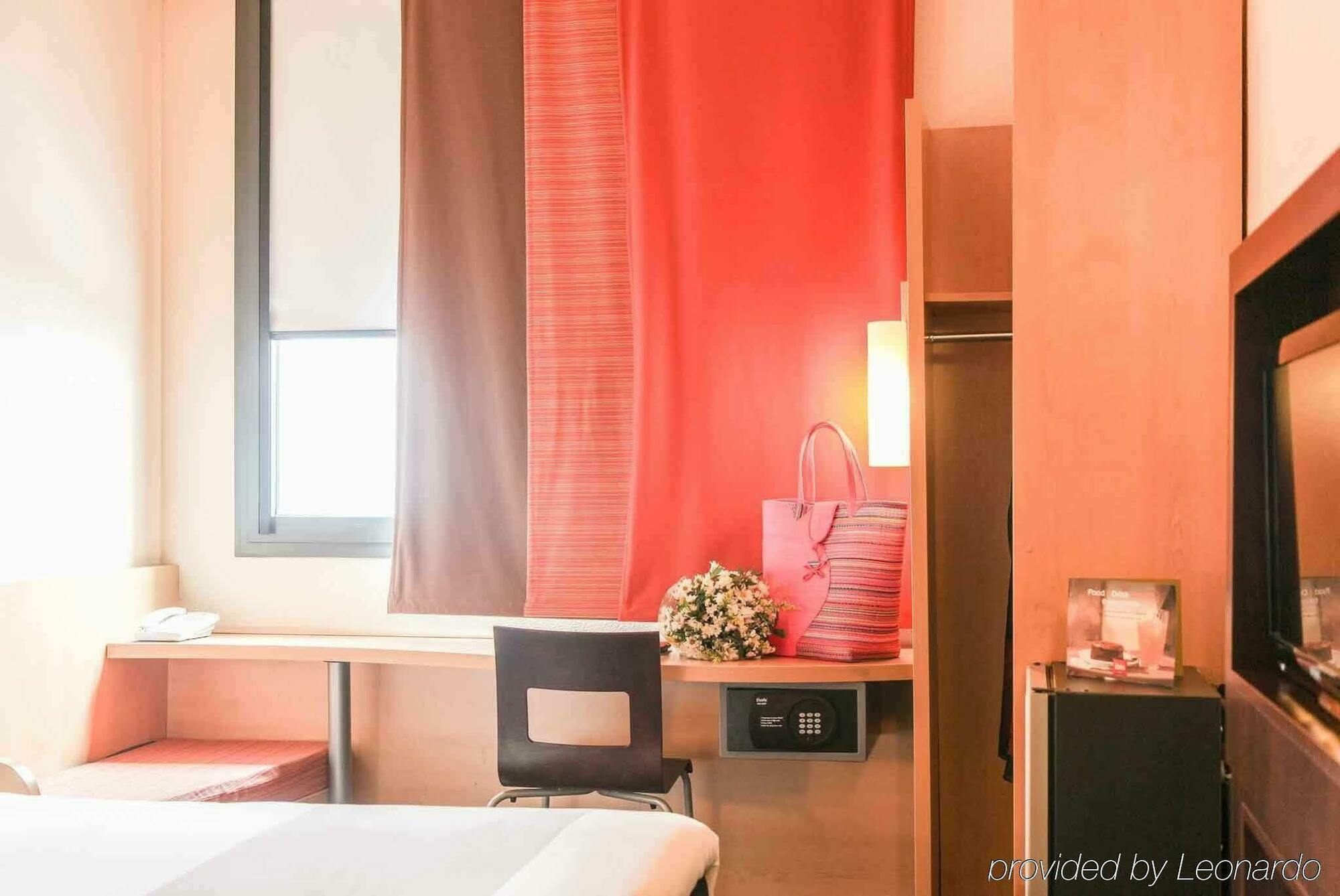 Ibis Styles Dakar Hotell Eksteriør bilde